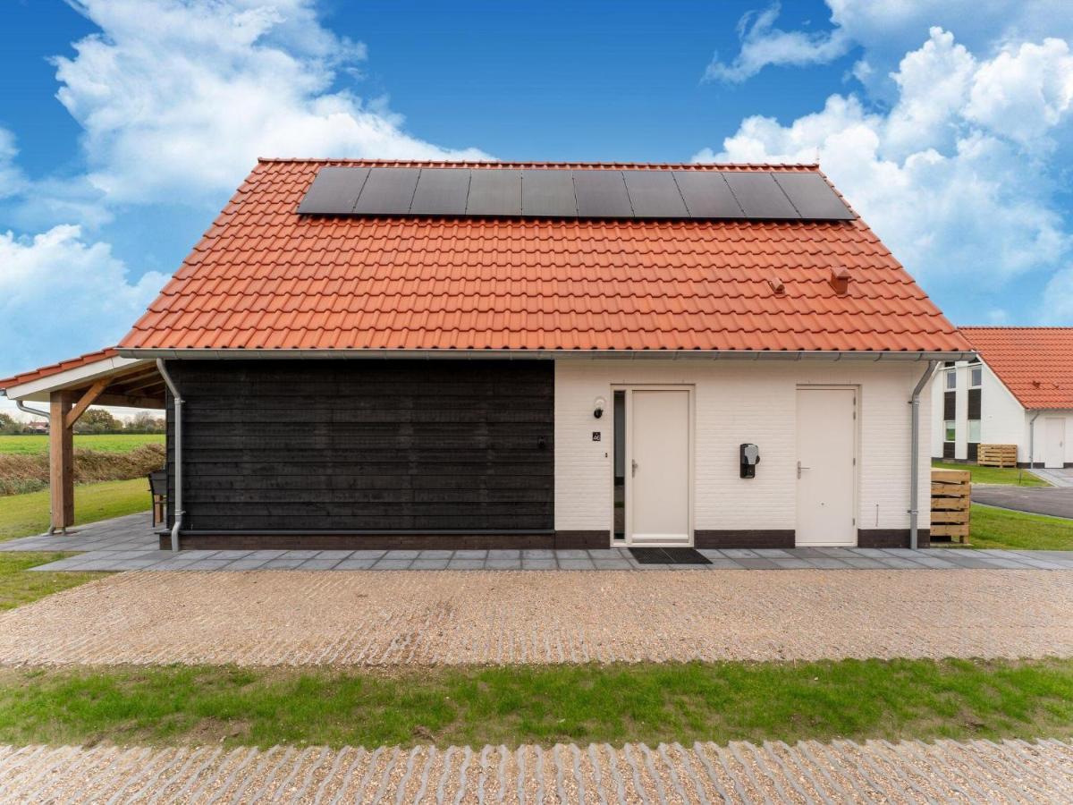 Holiday Home In Scherpenisse With Bubble Bath Exteriör bild